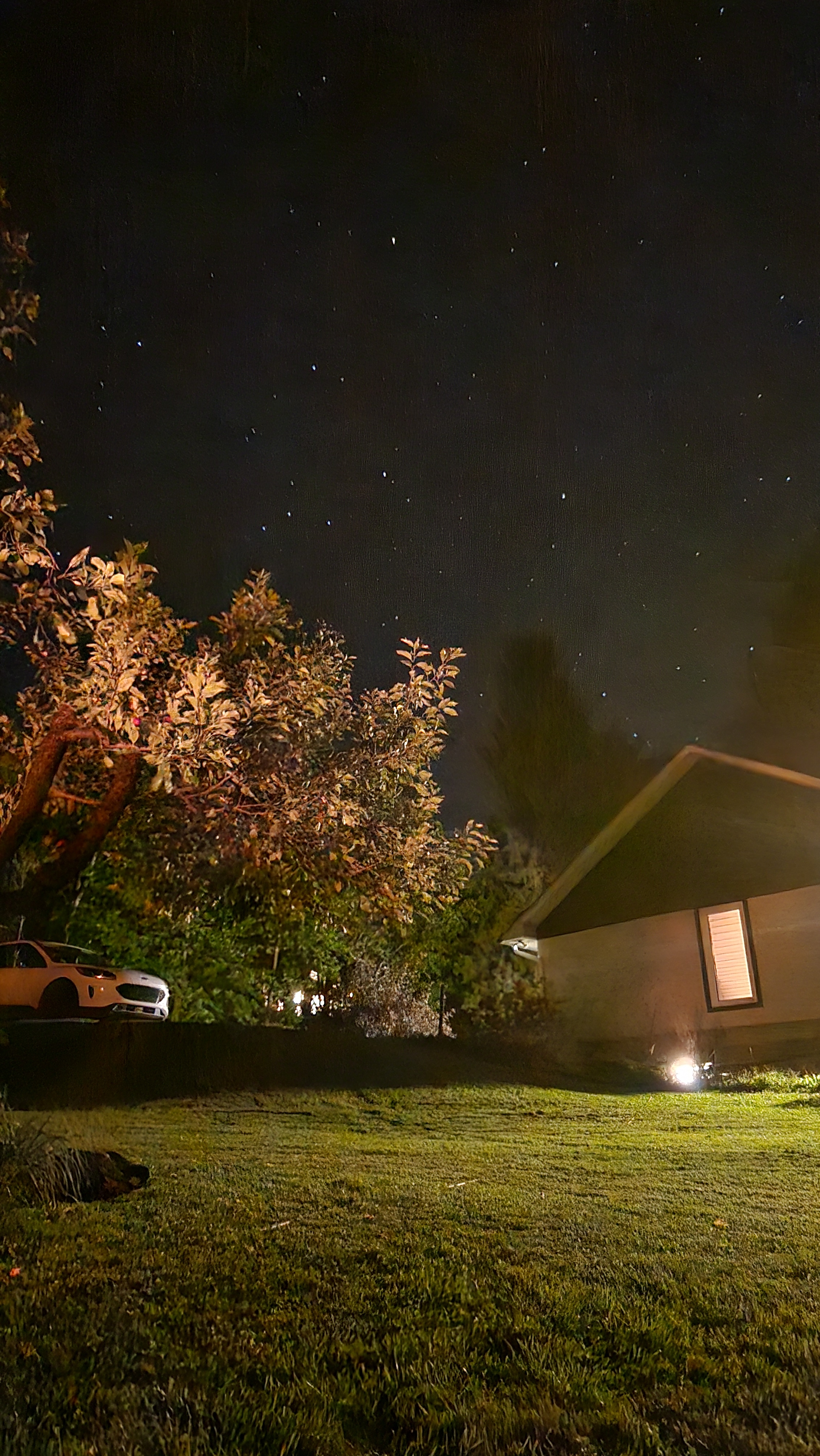 La pollution lumineuse et bien moindre ici qu'en France !